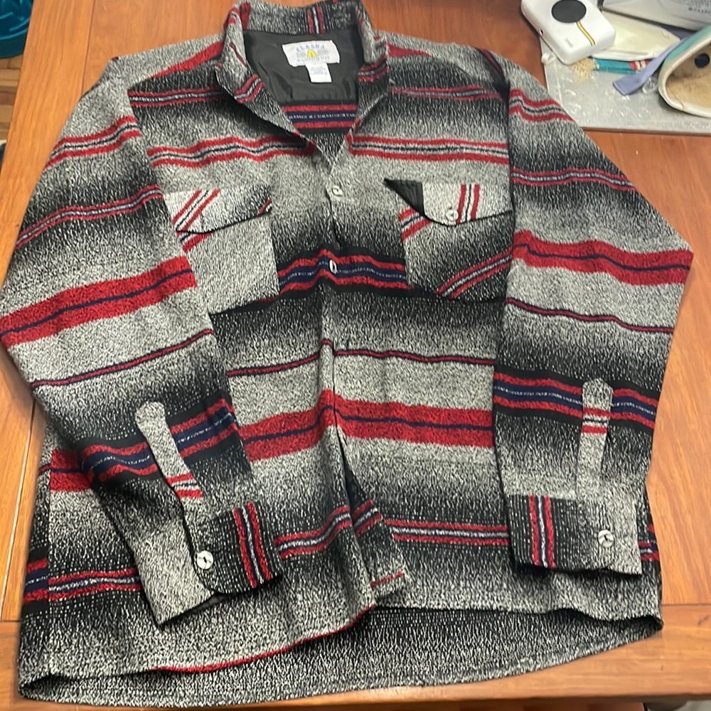 Men’s lightweight button up